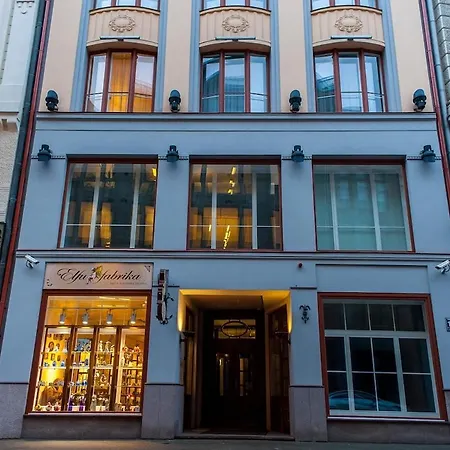 Classic 1-bedroom In Old Town Apartamento